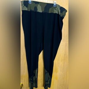 Lane Bryant Livi Active Camo Leggings